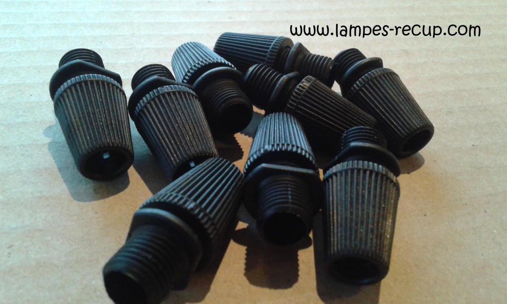 Lot De 100 Attaches Câbles Noires 16 Mm - Nylon Résistant - Pour Câbles électriques, Téléphone, Clim - Organisation Facile