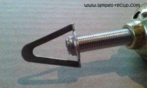 Bélière pour suspension luminaire M10 simple