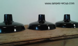 série de 3 petites suspensions industrielles diamètre 25 cm
