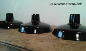 série de 3 petites suspensions industrielles diamètre 25 cm