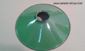 Abat-jour émaillé vert diamètre 24 cm / 1