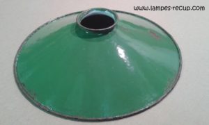 Abat-jour émaillé vert diamètre 24 cm / 2