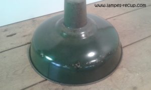 Suspension industrielle ancienne diamètre 36 cm