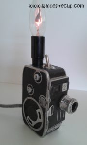 Caméra 8 mm Paillard Bolex transformée en lampe de chevet