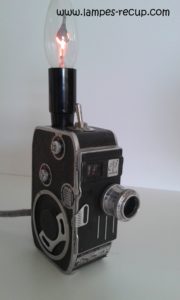 Caméra 8 mm Paillard Bolex transformée en lampe de chevet