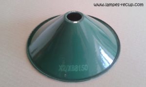 Réflecteur émaillé industriel vintage vert diamètre 21 cm