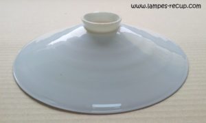 Abat-jour vintage opaline contours lisse diamètre 25 cm