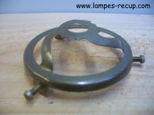 Griffe laiton ancienne suspension opaline trou de 11 mm