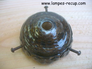 griffe ancienne pour verrerie diamètre 65 mm en acier vernis
