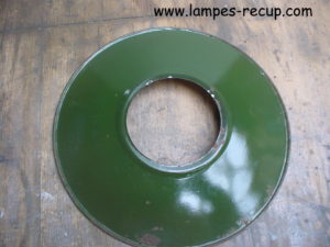 Réflecteur ancien émaillé vert pour lampe col de cygne diamètre 24 cm