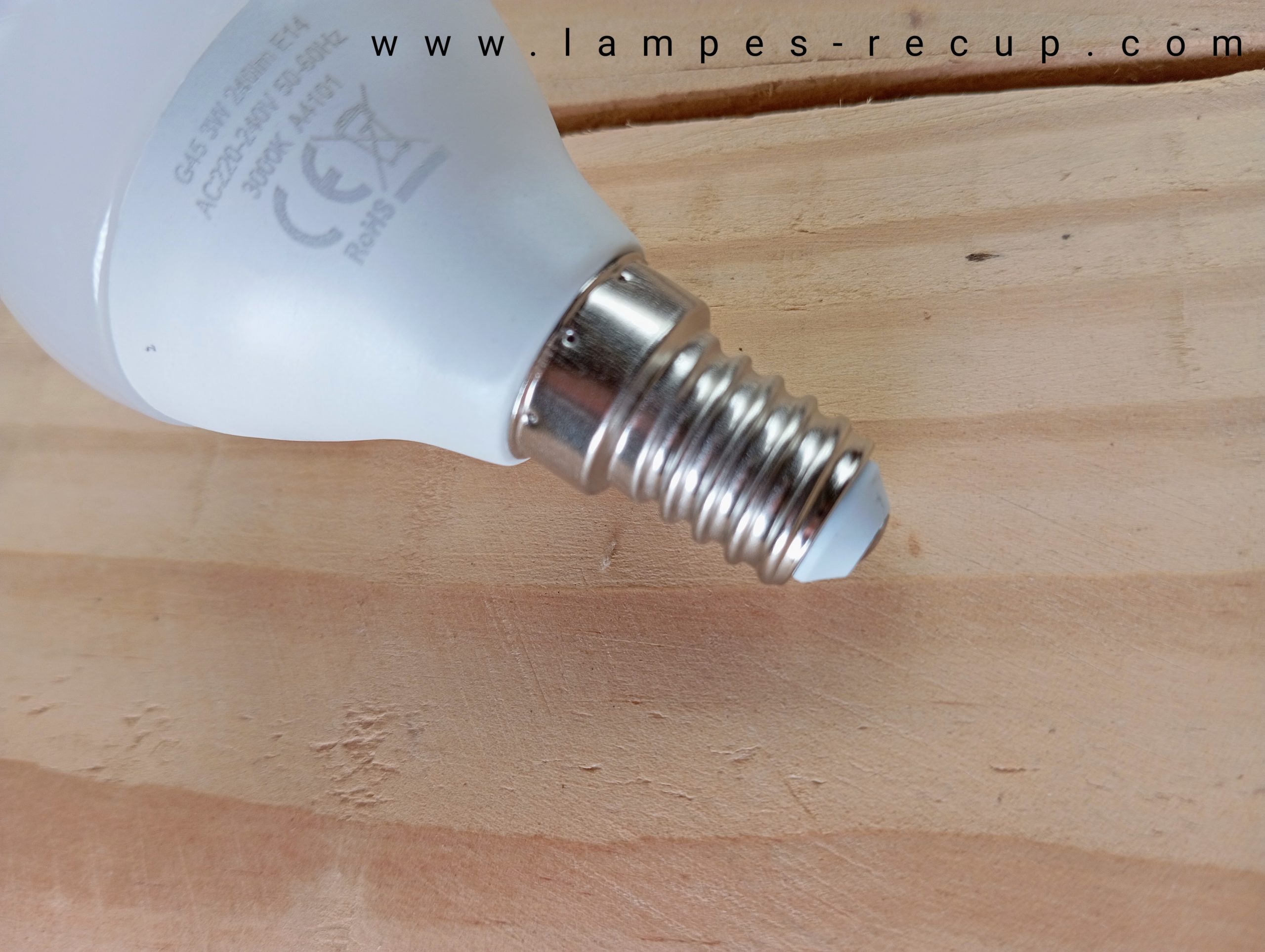 Ampoule led E14 petit culot blanc chaud 6 watts