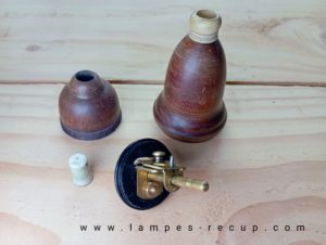 Interrupteur poire ancien en bois