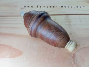 Interrupteur poire ancien en bois