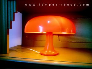 Lampe champignon orange réplique Nessino Artemide