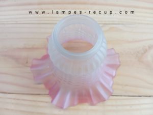 Tulipe en verre pour applique jupe rose