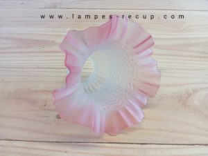 Tulipe en verre pour applique jupe rose