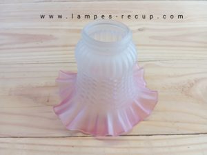 Tulipe en verre pour applique jupe rose