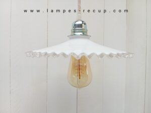 Suspension opaline vintage prête a poser