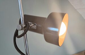 Lampe de chevet vintage année 70 Marron et noire reconditionnée – Image 2